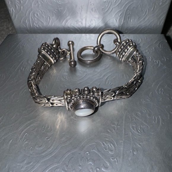 Vintage Sterling silver bracelet with white stone - Picture 2 of 6